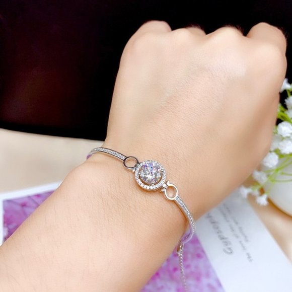 Certified 1ct. t.w. Moissanite Diamond Halo Bar Circle Bracelet NEW - Picture 3 of 15